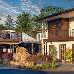 Golden Haven Hot Springs